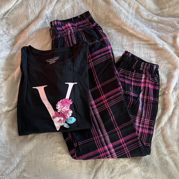 Victoria's Secret Other - Victoria's Secret Black and Pink Pajama Set